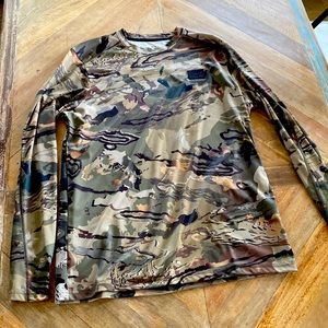 Men's UA Iso-Chill Brush Line Long Sleeve -M